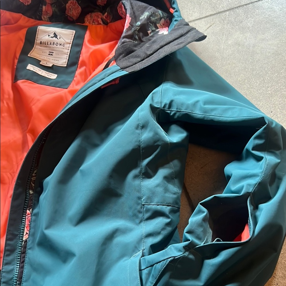Billabong Teal and Orange Outerwear - Picture 4 of 5